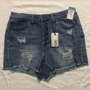 WOMENS HIGH RISE STRETCHY 5 BUTTON DISTRESSED DENIM SHORTS SIZE: 14